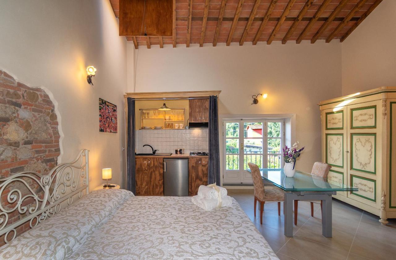 B&B Il Giardino Dei Poeti And Apartaments ลุคคา ภายนอก รูปภาพ